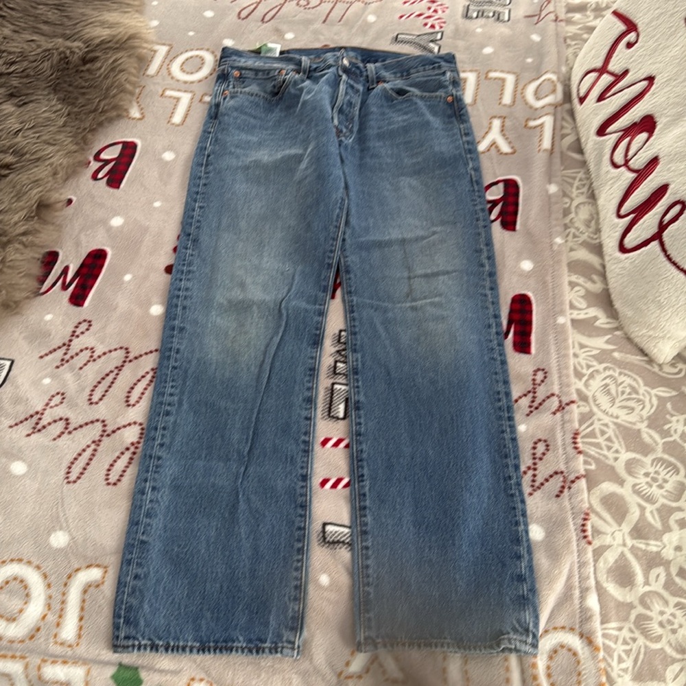 Men’s Levi jeans - Picture 7 of 10